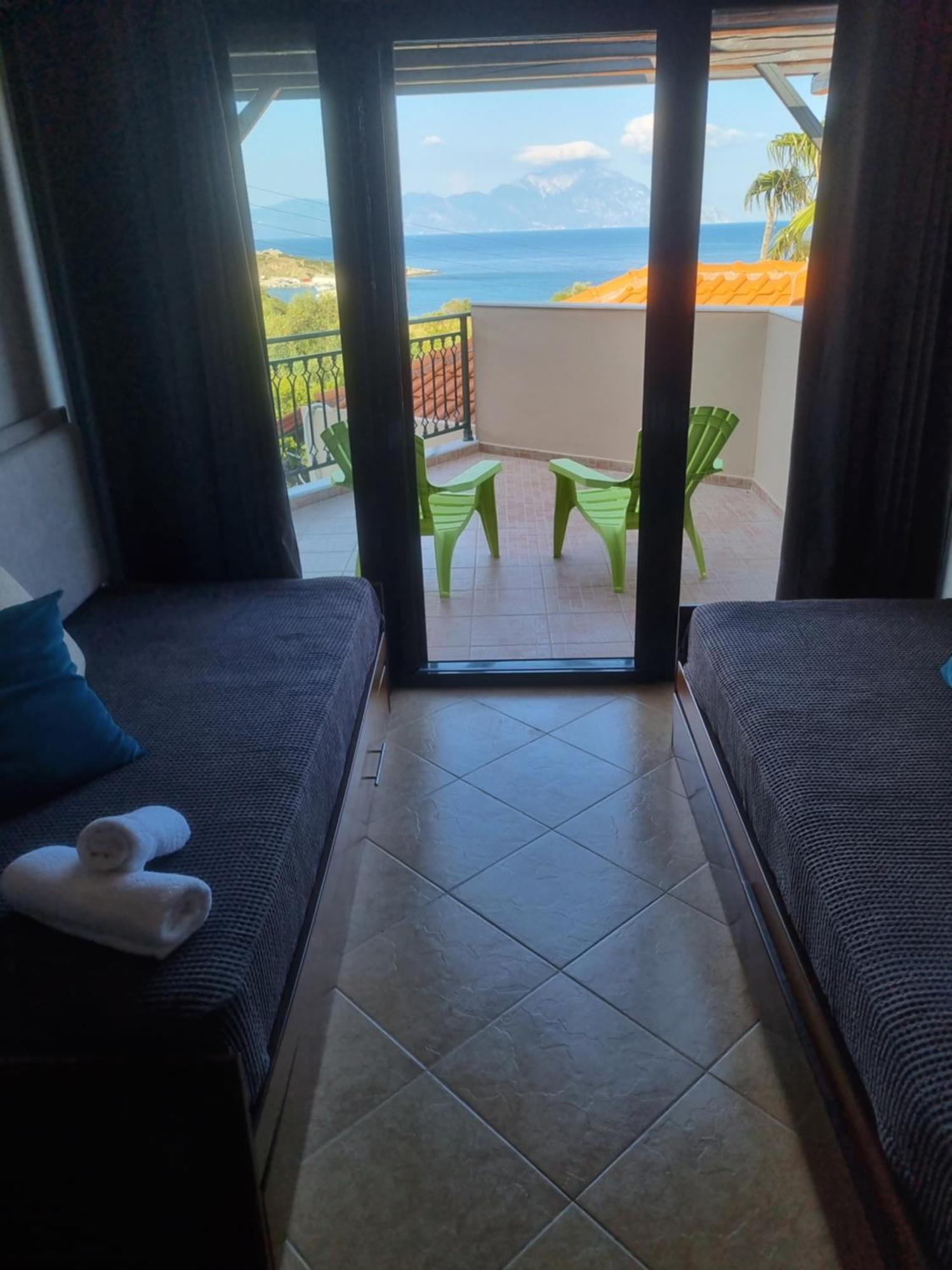 Greenhill Holiday Suites Sarti Exterior photo